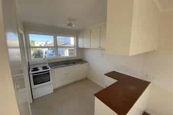 2/411 Mount Albert Road, Mount Roskill