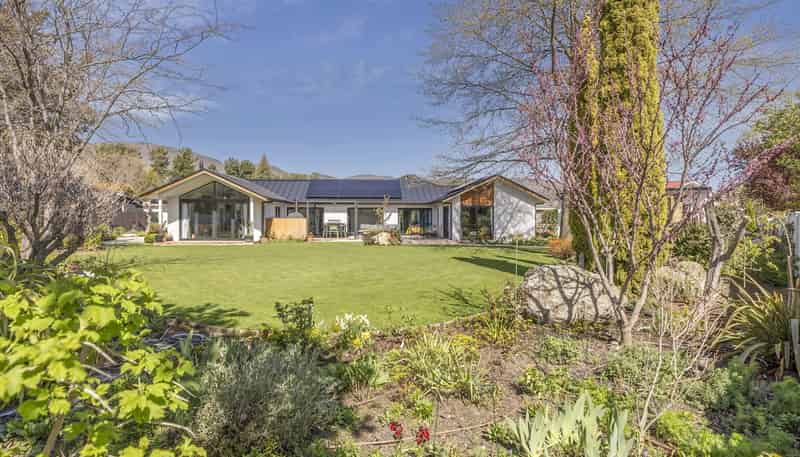 60 Neplusultra Street, Cromwell