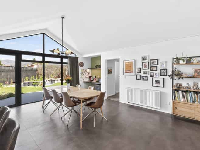 60 Neplusultra Street, Cromwell