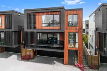 5B Lomond Street, Takapuna