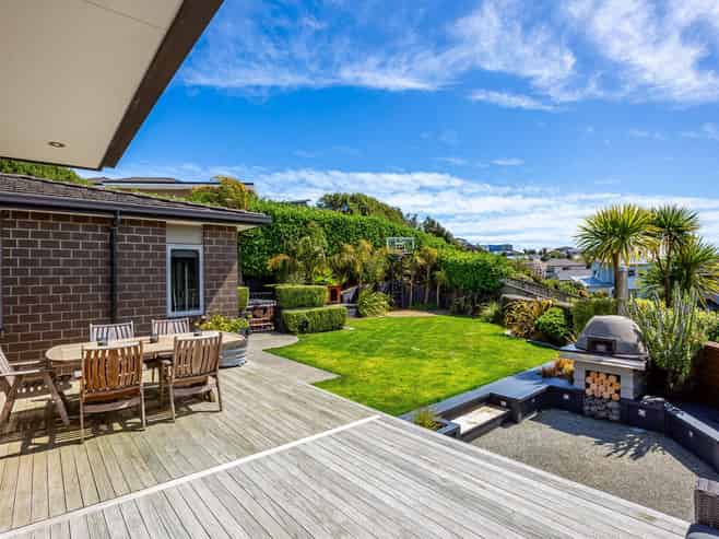 17 Dusky Crescent, Aotea
