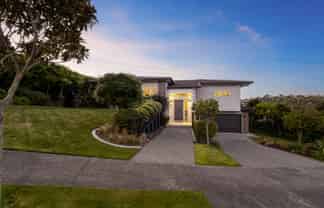 17 Dusky Crescent, Aotea