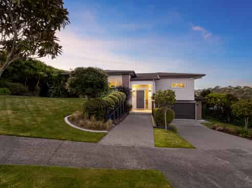 17 Dusky Crescent, Aotea