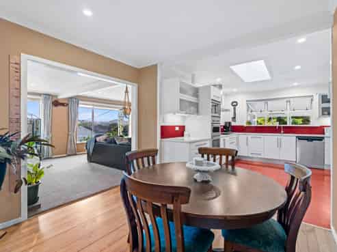 16 Toetoe Road, Otaika