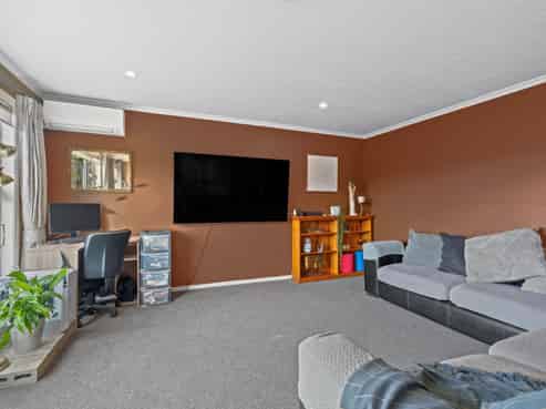 16 Toetoe Road, Otaika