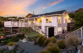 3 Sand Track, Paekakariki