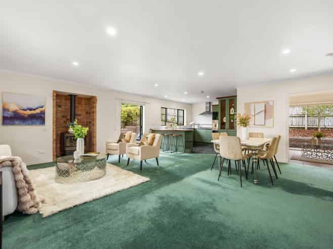 12 Tauranga Place, Orewa
