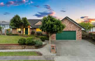 12 Tauranga Place, Orewa