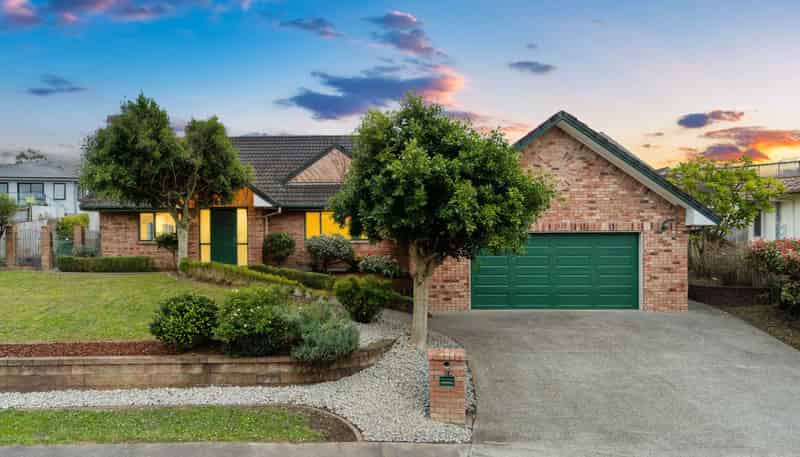 12 Tauranga Place, Orewa