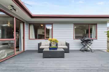 28b Dingadee Street, Welcome Bay