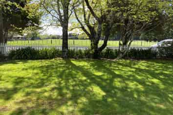 14 Papawai Road, Greytown