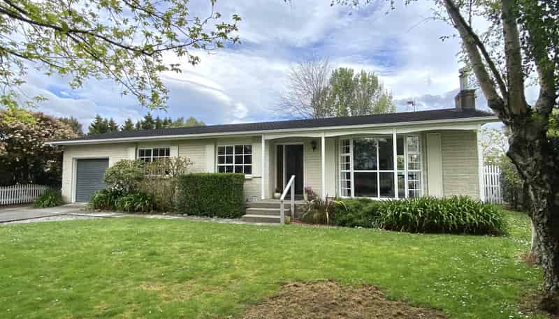 14 Papawai Road, Greytown