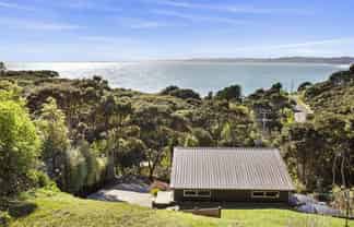 33 Whaanga Road, Raglan