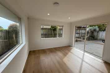 2 Carrick Glen Avenue, Flat Bush