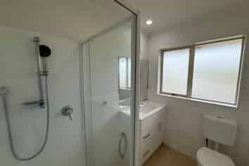 2 Carrick Glen Avenue, Flat Bush