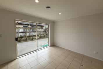 2 Carrick Glen Avenue, Flat Bush