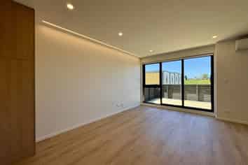 202b Henwood Road, Westgate