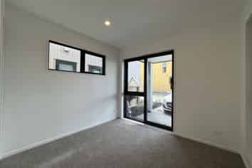 202e Henwood Road, Westgate