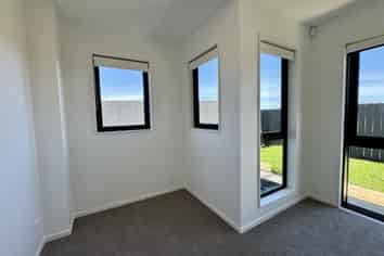 202e Henwood Road, Westgate