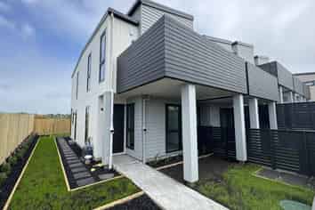 202e Henwood Road, Westgate