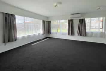 18B Challen Close, Conifer Grove