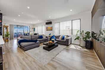 7 Whakahoki Road, Flat Bush