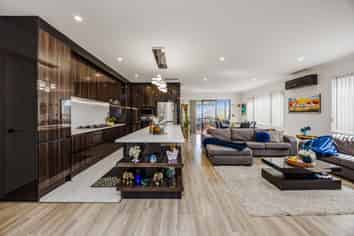 7 Whakahoki Road, Flat Bush