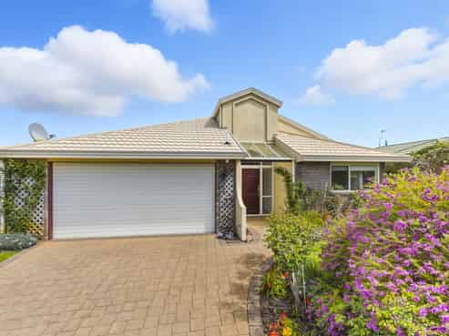 26 Beach Haven Place, Paraparaumu Beach