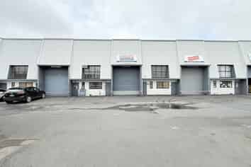 This one has it all!  827m2 Mount Roskill