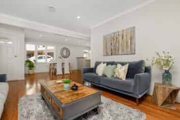 14 Hira Way, Hillsborough