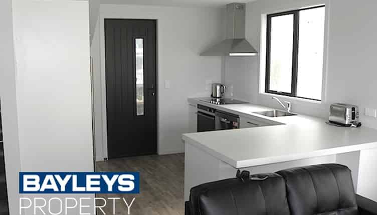Flat B, Rm/80 Manor Place, Dunedin Central