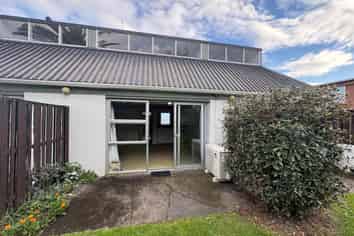 9/11 Bracken Avenue, Epsom