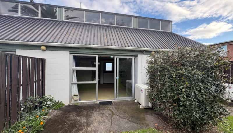 9/11 Bracken Avenue, Epsom