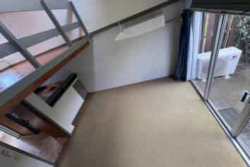 9/11 Bracken Avenue, Epsom