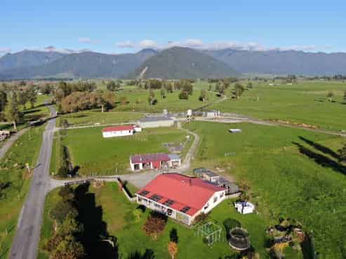 212-222 Municipal Road, Hokitika
