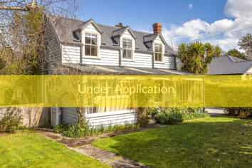 1677 Cust Road, Cust