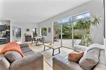 37A Donnelly Street, Oakura
