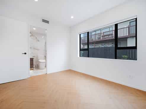 328A Hillsborough Road, Hillsborough