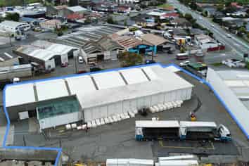 Warehouse & Large Yard! 