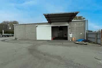 Warehouse & Large Yard! 
