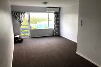 2/29 Winston Street, Crofton Downs