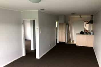 2/29 Winston Street, Crofton Downs