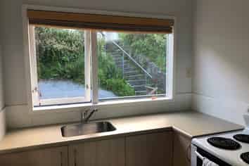 2/29 Winston Street, Crofton Downs