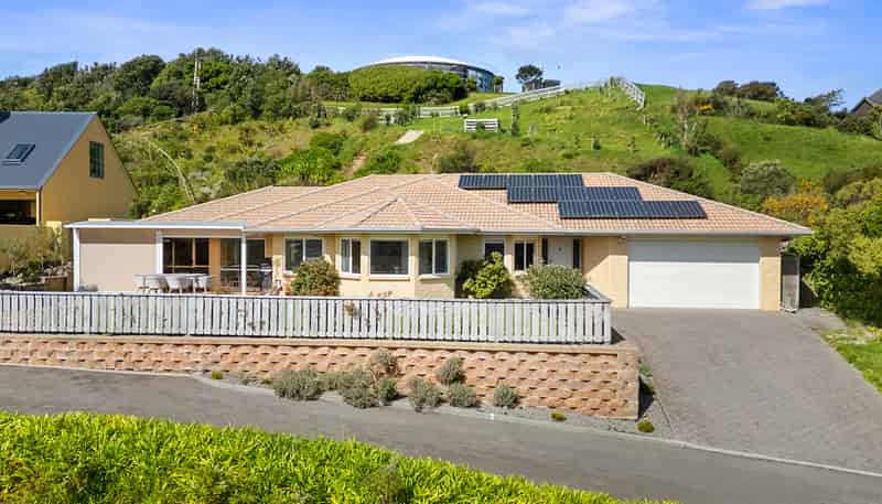 125 Woodman  Drive, Tawa
