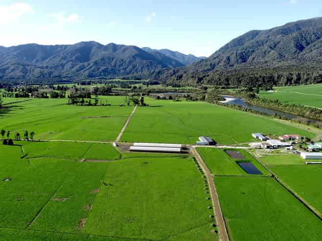 451 Umere Road, Karamea