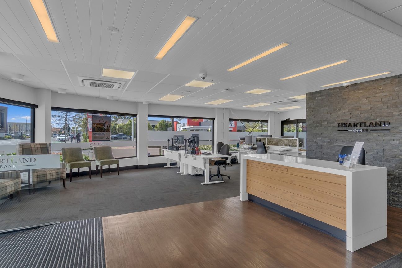 For Lease-Quality office with exceptional profile – pohled 3