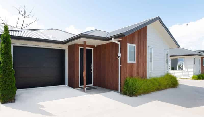 2/70 Hukanui Road, Chartwell