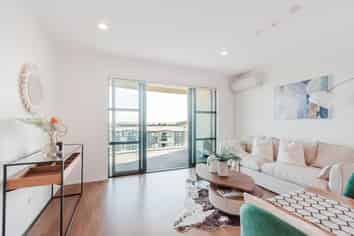301/46 Rosedale Road, Pinehill