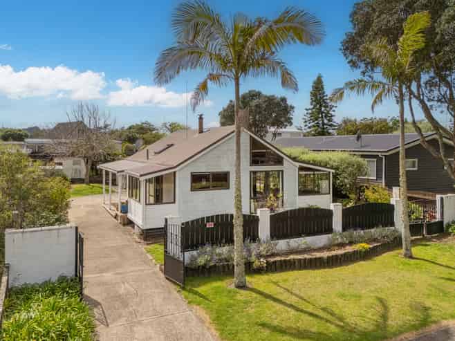 39 Pauanui Beach Road, Pauanui