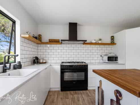 316 Mountain Road, Maungaturoto